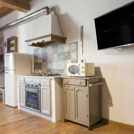 Altido Gorgeous Apt For 6 In The Historical Pisa Center Apartamento Exterior foto